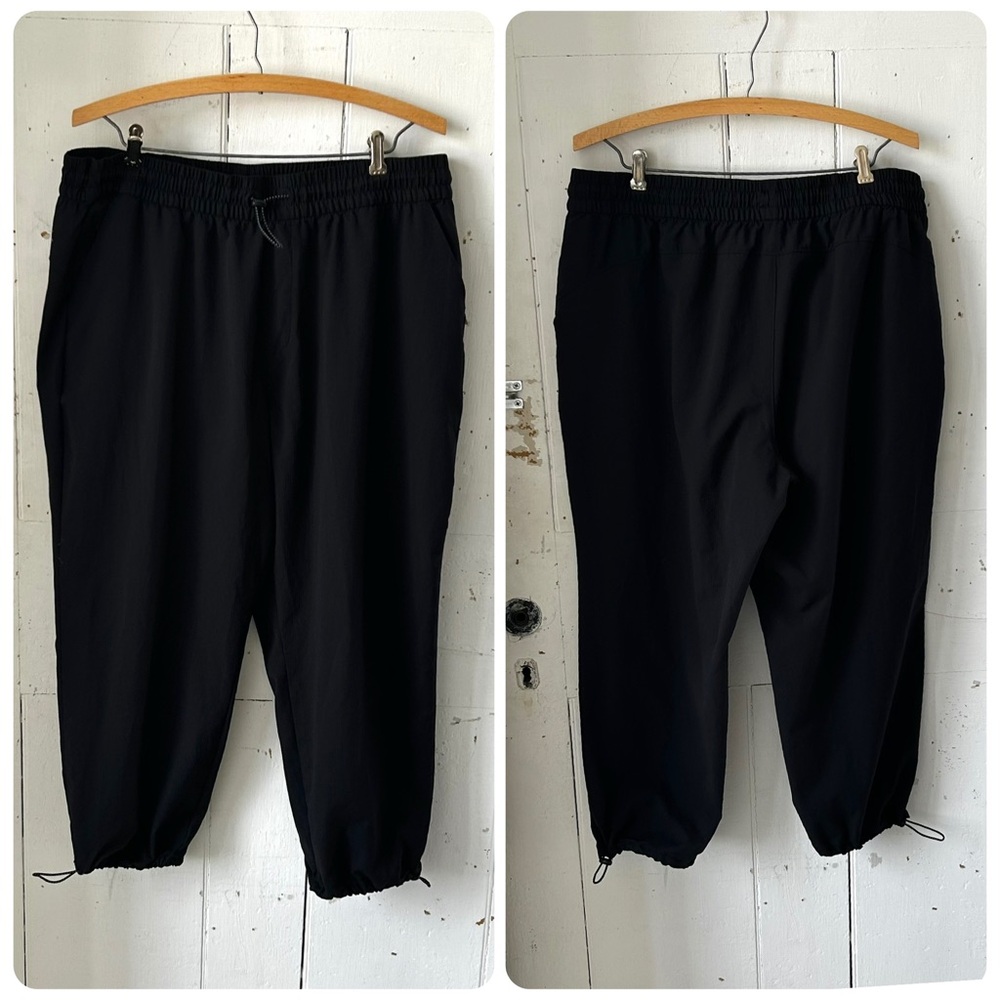 Xersion Lightweight Trek Pants Drawstring Pull Tab Hem